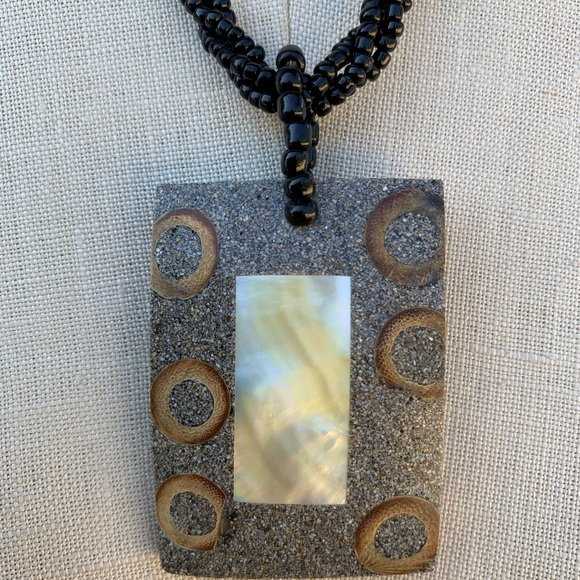 VTG 90s Abstract Abalone Necklace Handmade in Bali - Picture 10 of 10